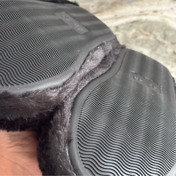 Black Fuzzy Cat Slippers - Picture 5 of 5